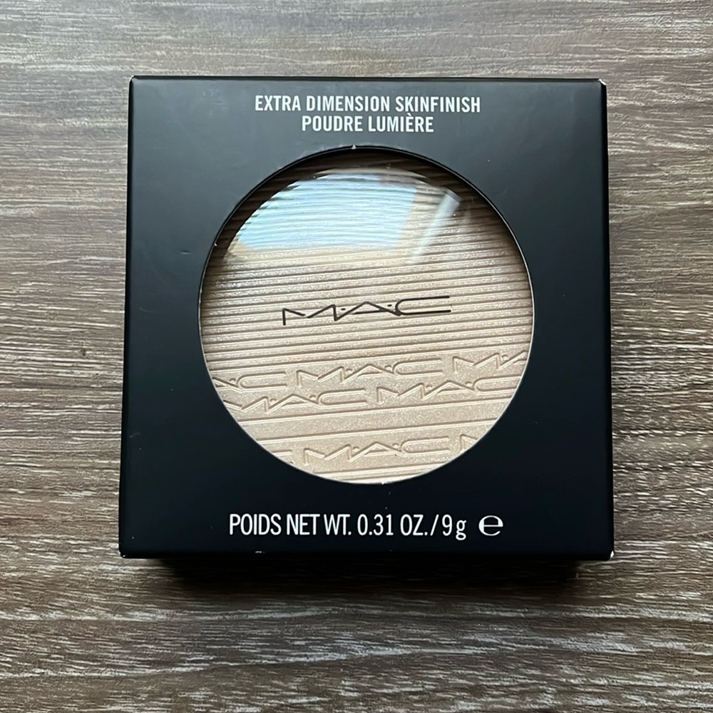 MAC Extra Dimension Skinfinish Highlighter in Double-Gleam